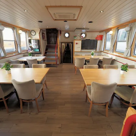 Hotelboat Allure Hotell