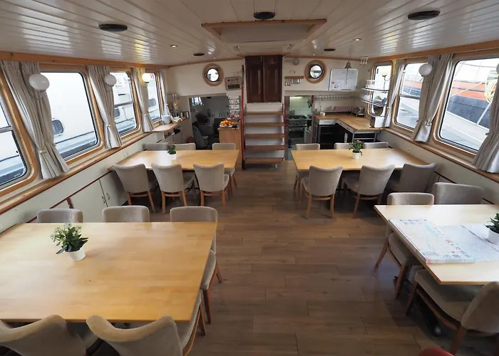 Hotell Hotelboat Allure