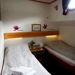 فندق Hotelboat Allure 2*