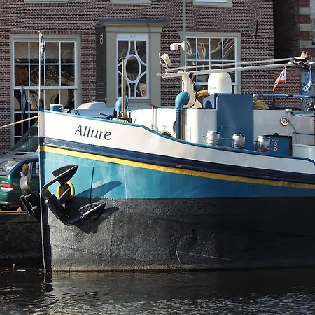 Hotelboat Allure Szálloda 2*