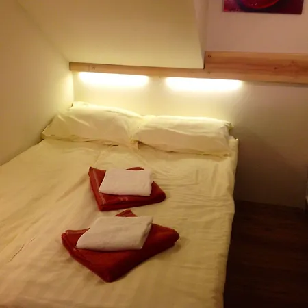 Hotel Hotelboat Allure 2*